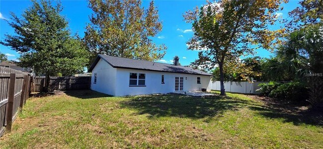 Building Photo - 3206 Las Brisas Dr