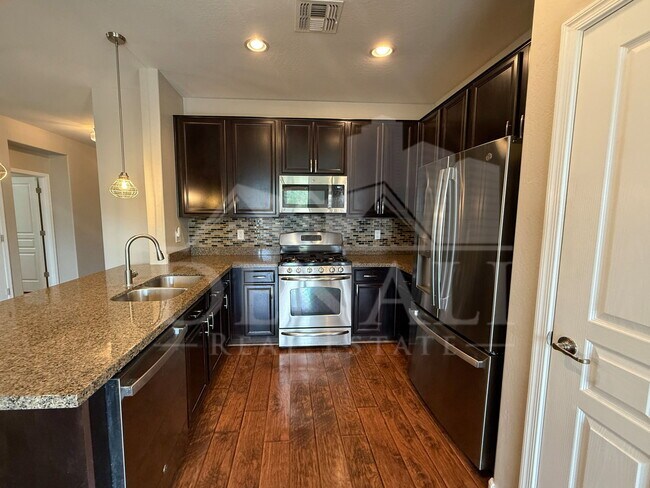 Building Photo - 1737 W Seagull Ct