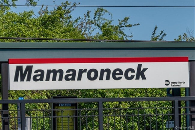 Building Photo - 319 Union Ave