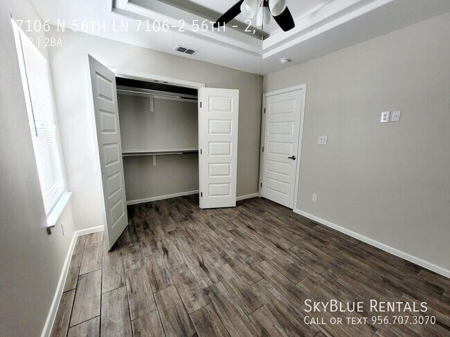 Building Photo - 7106 N 56th Ln