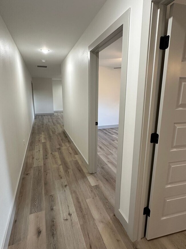 Building Photo - NEW CONSTRUCTION 5 Bed 3 Bath w/ Walk Out Basement Waynesville School District