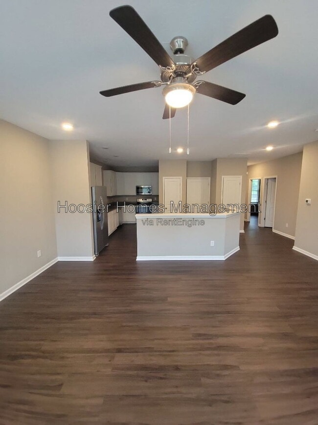Building Photo - 5636 Brownstone Dr