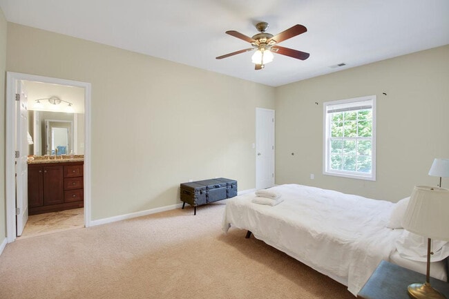 Building Photo - 6799 Wilson Blvd