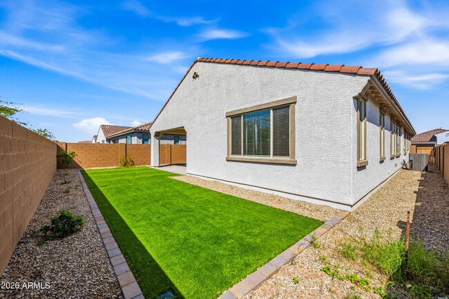 Building Photo - 14755 W Soft Wind Dr