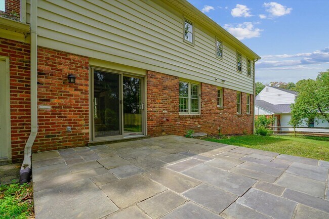 Building Photo - 11200 Powder Horn Dr