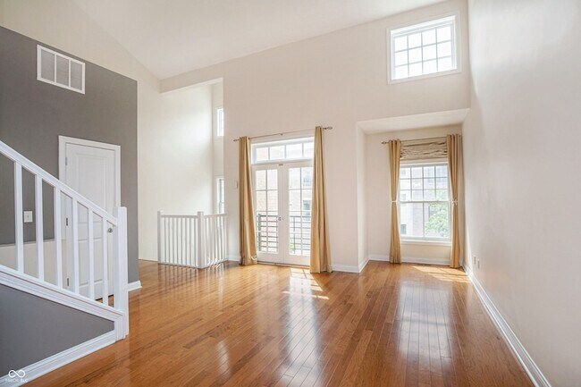 Building Photo - 517 N Park Ave