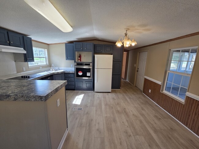 Building Photo - 9614 Dunn Rd