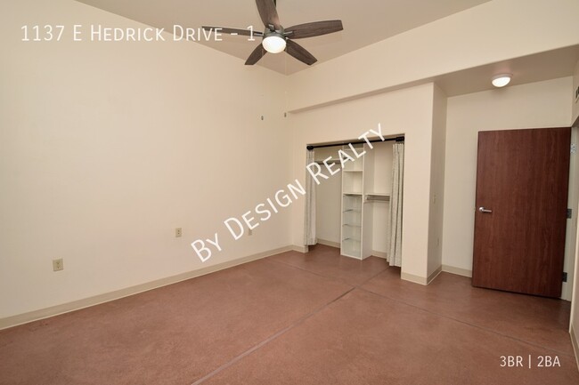 Building Photo - Custom 3 Bed 2 Bath in North Midtown