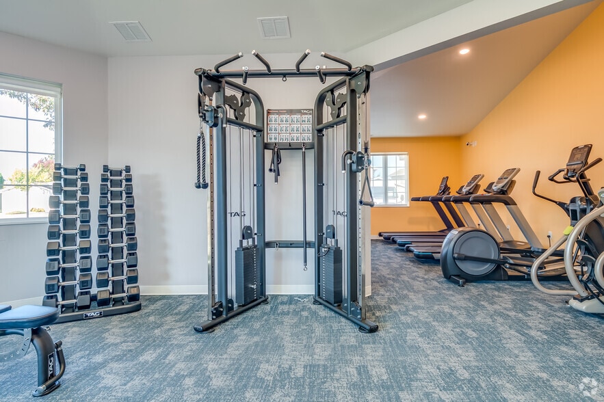 Fitness Center - Crystal Lake