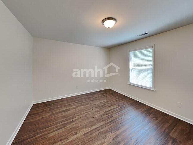 Building Photo - 514 Crestmont Ln