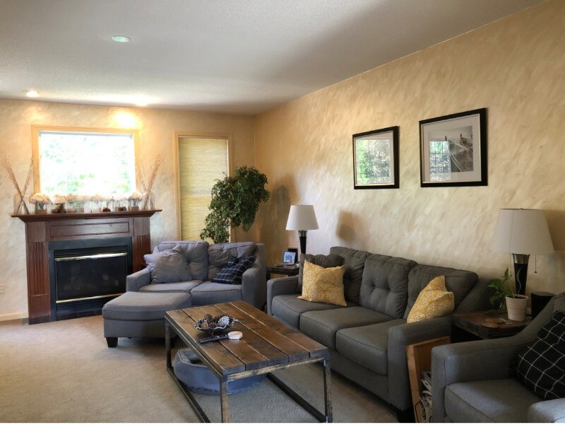 Building Photo - 18 Cobblestone Ct