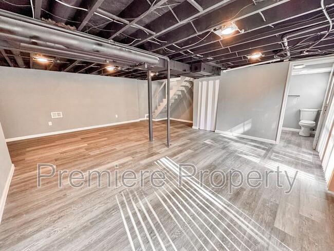 Building Photo - 103 N Cogan Ln