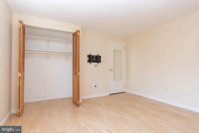 Building Photo - 13205 Black Walnut Ct