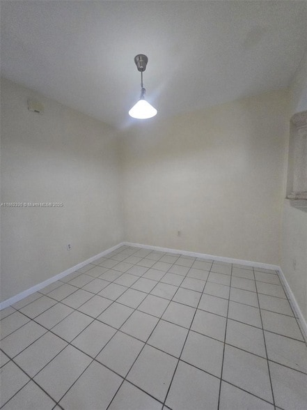 Building Photo - 2610 SE 14th Ave