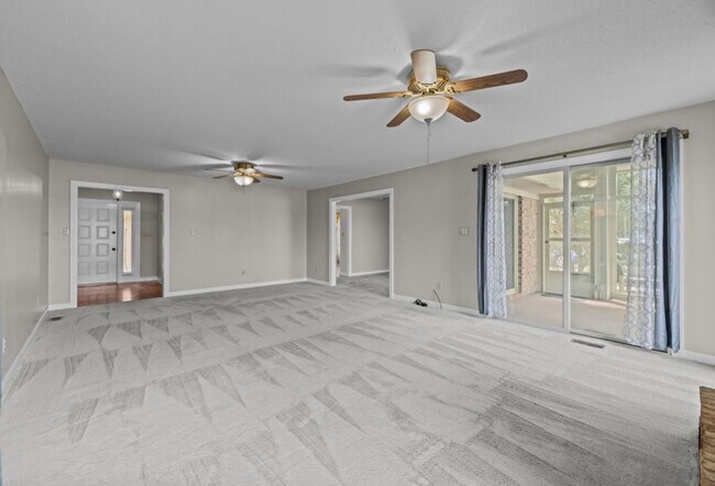 Building Photo - Waterfront Dream Home Best View in Fairfield Harbour!