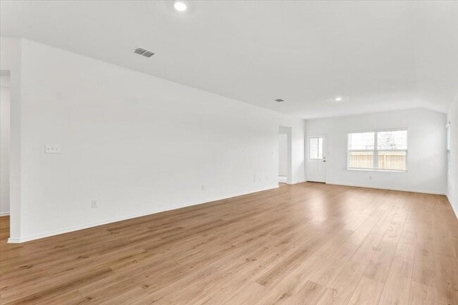 Building Photo - 461 Alamito Ave