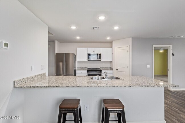 Building Photo - 3730 N Algodon Dr