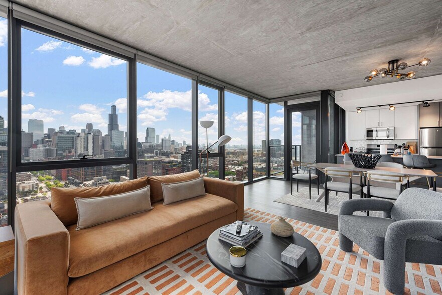 Building Photo - 1314 W Randolph St