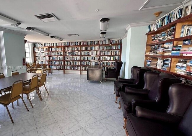 Building Photo - 2750 NE 183rd St