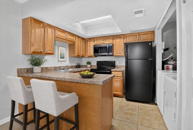 Building Photo - 53 Windtree Ln