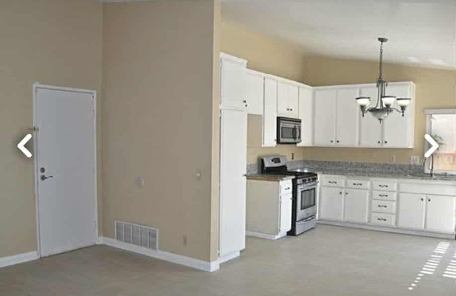 Building Photo - 20102 Divino Dr