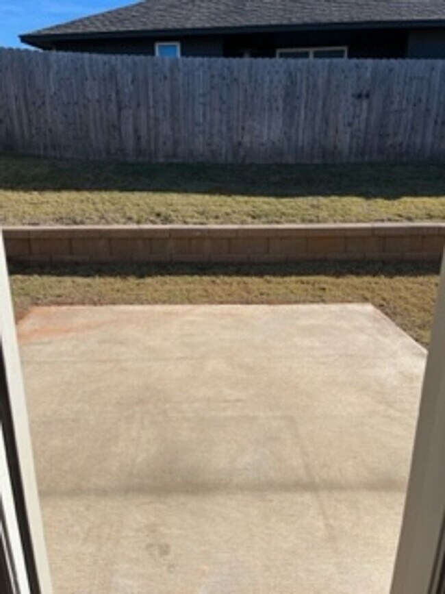 Building Photo - 4612 Emerald Knoll Rd