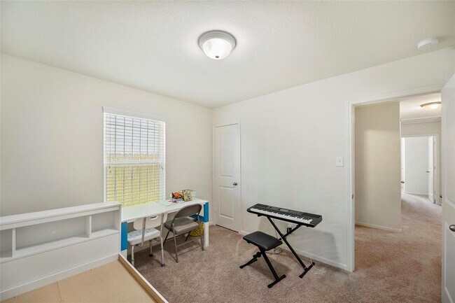 Building Photo - 12730 Pelican Bay Dr