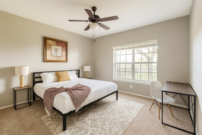 Building Photo - 6225 Saratoga Blvd