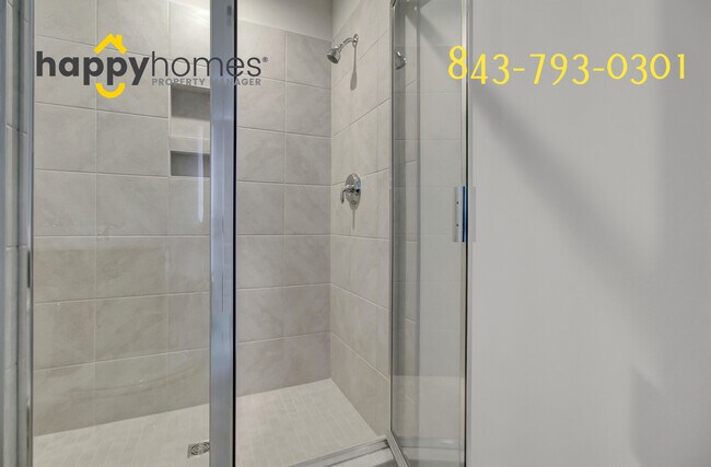 Building Photo - 4501 Durant Ave