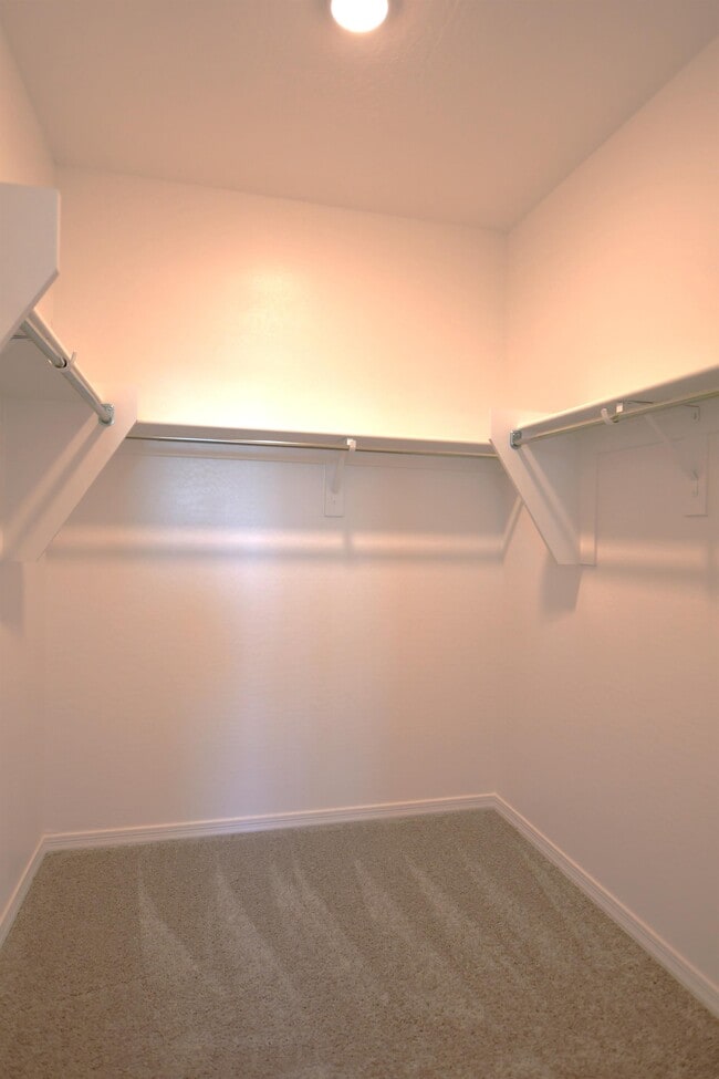 Building Photo - 37584 N Singletree Dr