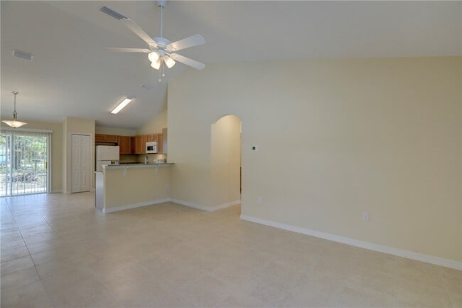 Building Photo - 8876 98th Ct