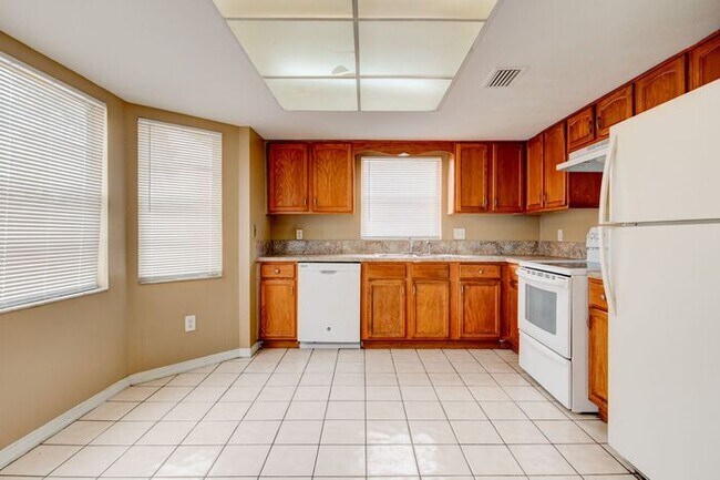 Building Photo - 6339 Jennifer Jean Dr