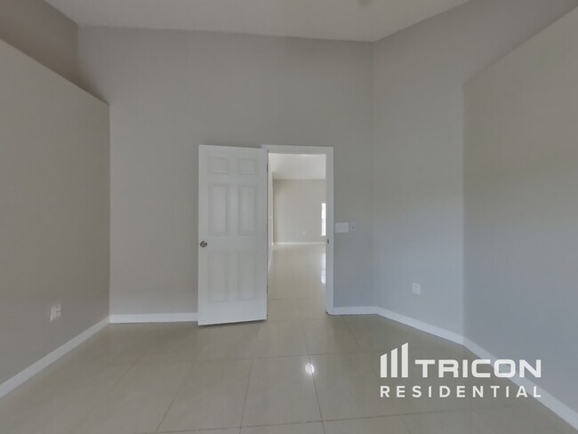 Building Photo - 429 Delicata Dr