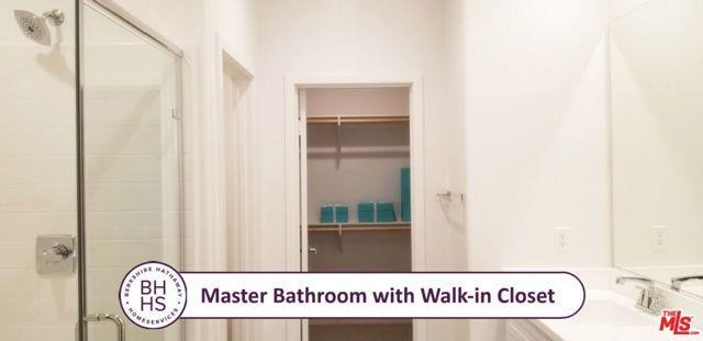 Building Photo - 28629 Solana Ct