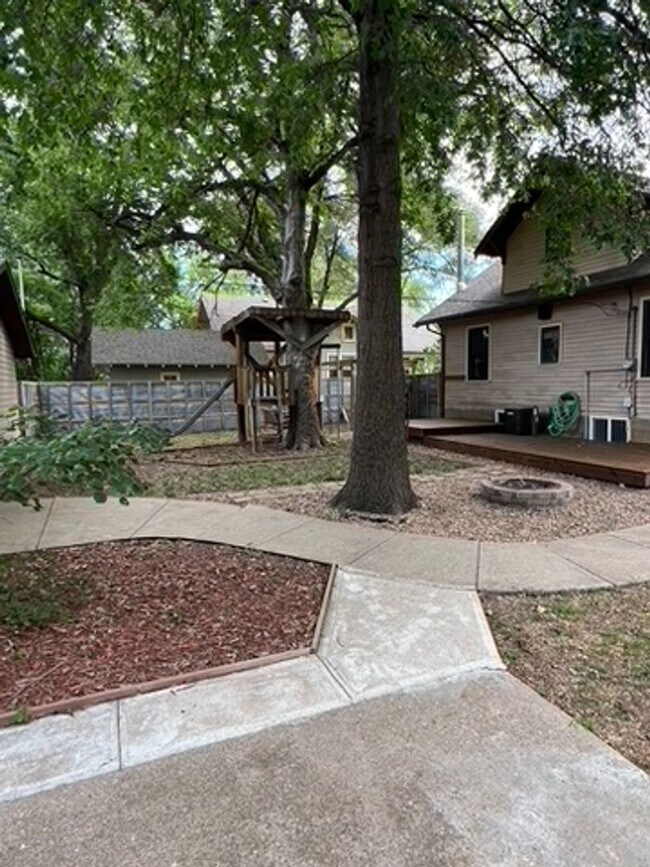 Building Photo - Discover Timeless Charm: Enchanting Historic Home in a Picturesque Small Town