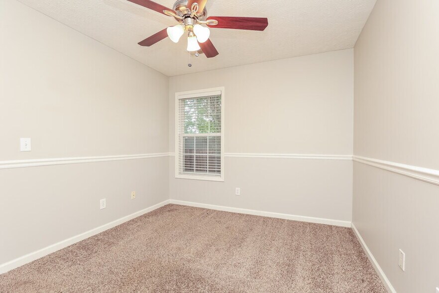 Building Photo - 7004 Bridgewater Dr