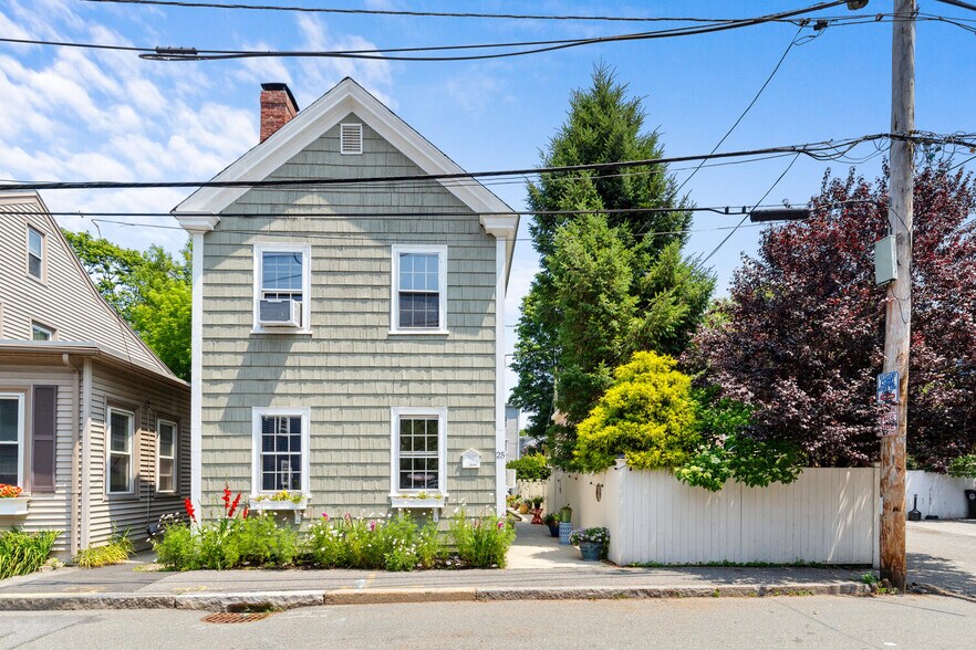 Building Photo - 25 Becket St