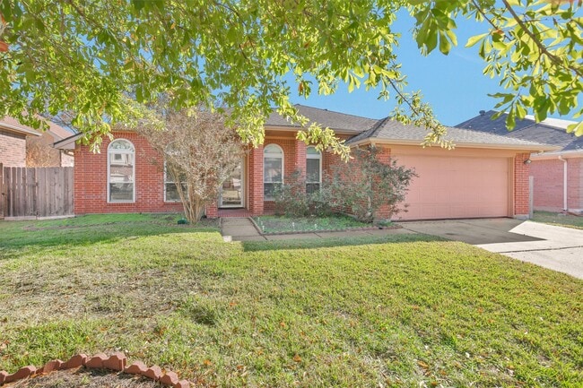 Building Photo - 10822 Oak Acres Dr