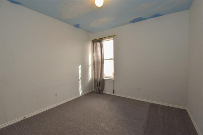 Building Photo - 16122 Speyburn Ct