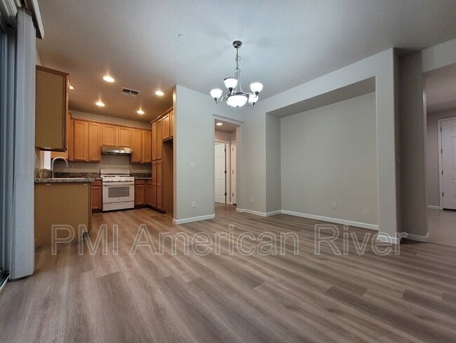 Building Photo - 8143 Crystal Walk Cir