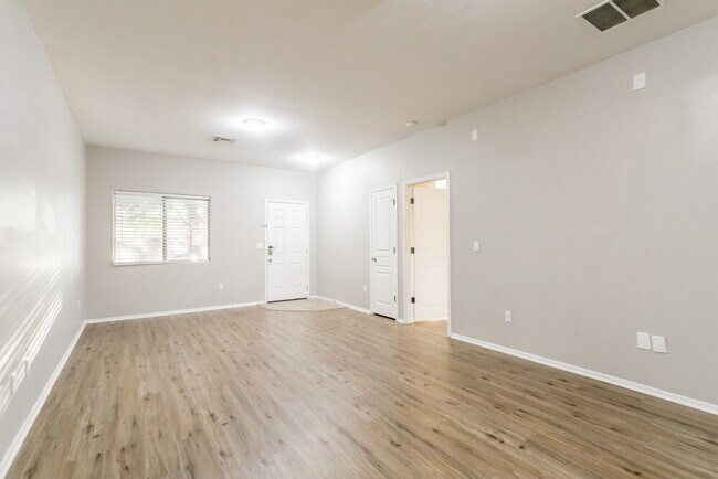 Building Photo - 12890 N Carpas Ct