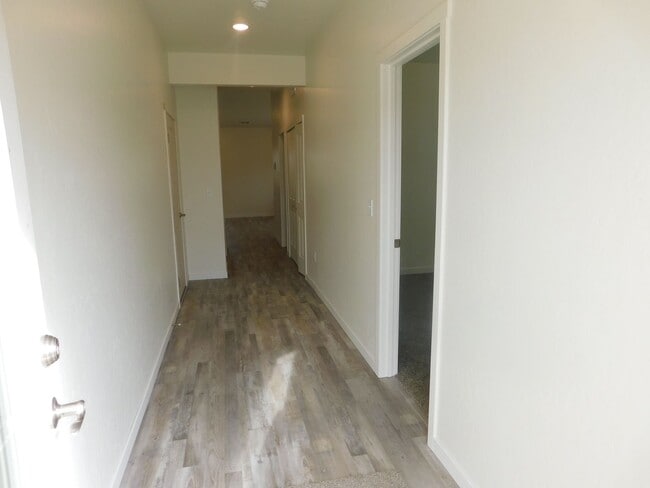 Building Photo - 2 Bed/2 Bath New Construction