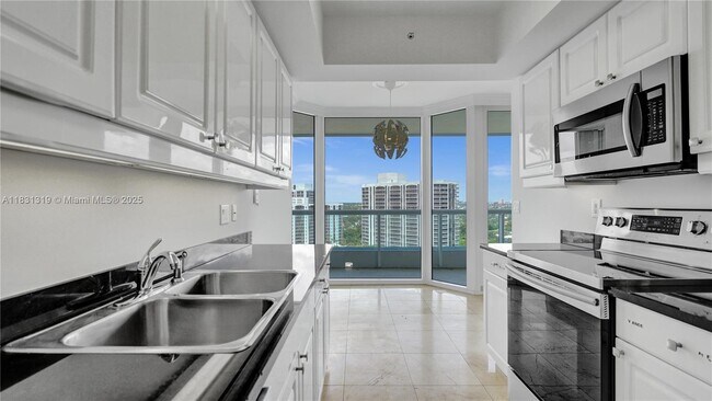 Building Photo - 21055 Yacht Club Dr