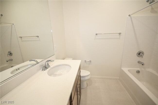 Building Photo - 552 Parkwind Ln