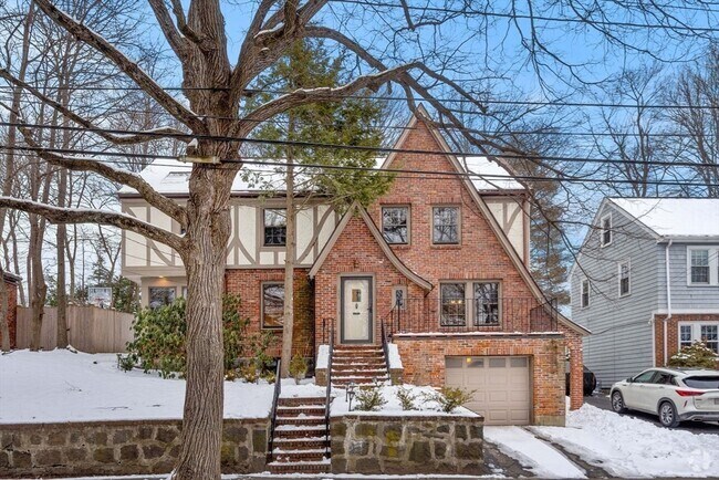 Building Photo - 233 Bonad Rd