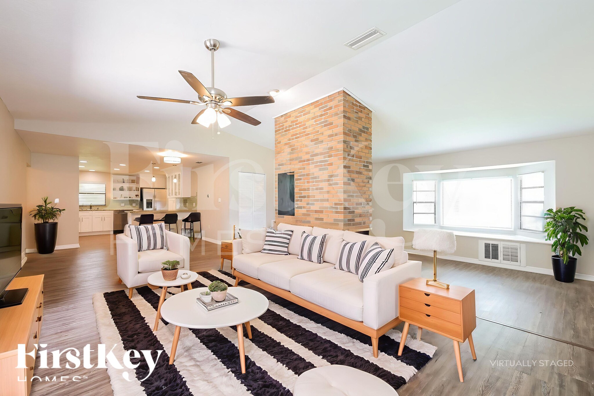 Building Photo - 5305 Lisa Ave