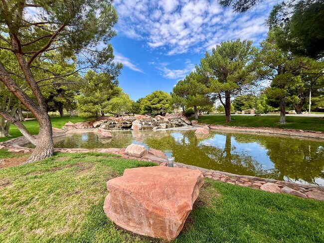 Building Photo - **$500 OFF MOVE IN BY 08/07/2026**Gorgeous 4 Bedroom Home with Pool & Spa Located in The Lakes