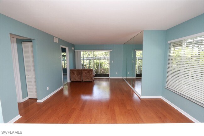 Building Photo - 2207 San Marco Rd