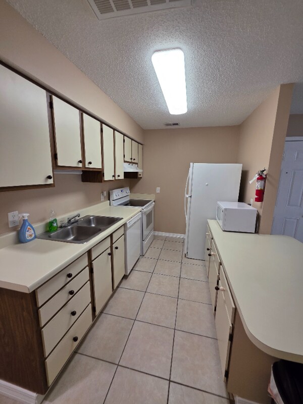 Building Photo - 4780 Pontchartrain Dr