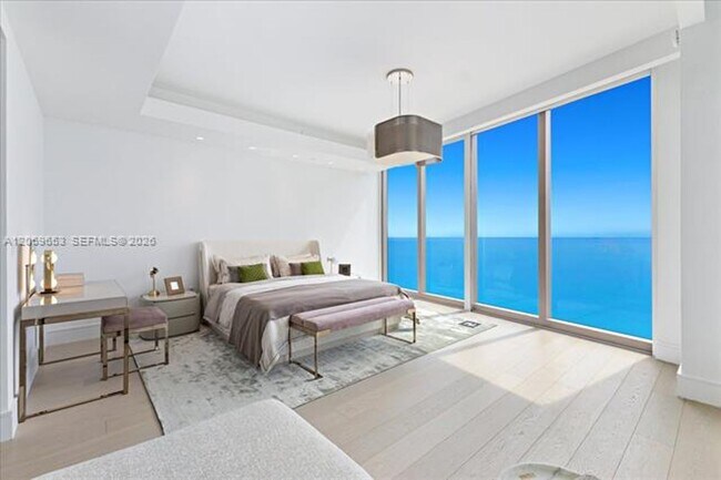 Building Photo - 17975 Collins Ave